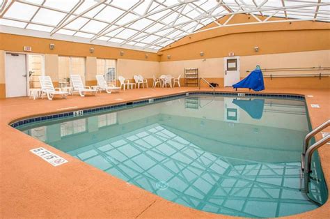 15 Hotels with Indoor Pool in Columbia, SC