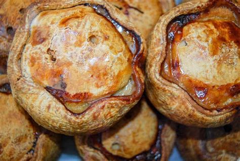 Melton Mowbray Pork Pie | OAKHAM BUTCHER | AWARD WINNING PORK PIES ...