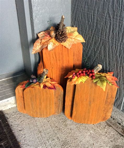 Wooden Pumpkins Fall Halloween Crafts Wooden Pumpkins Wooden Crafts Diy