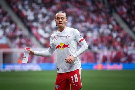 Chelsea handed fresh Xavi Simons twist as Leipzig chief drops telling