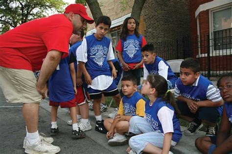 Enlace Chicago Violence Prevention Programs | The Chicago Neighborhood Development Awards