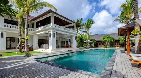 Luxury Villa rentals in Indonesia | Edge Retreats