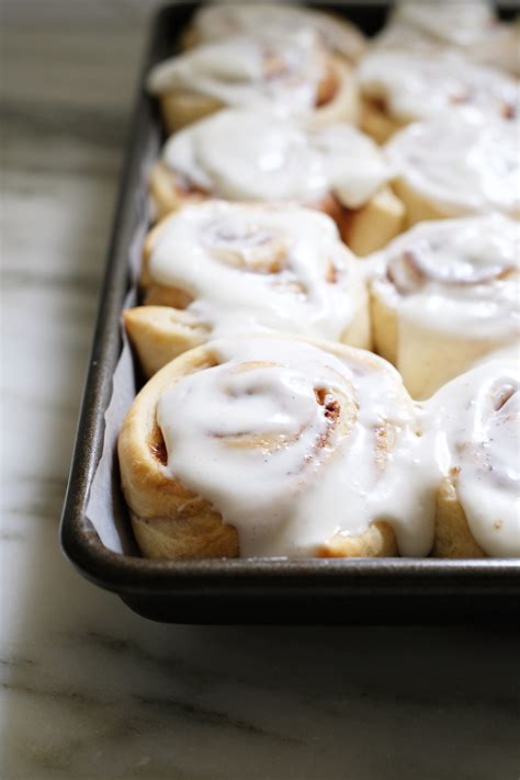 Light Fluffy Cinnamon Rolls Oleander Palm