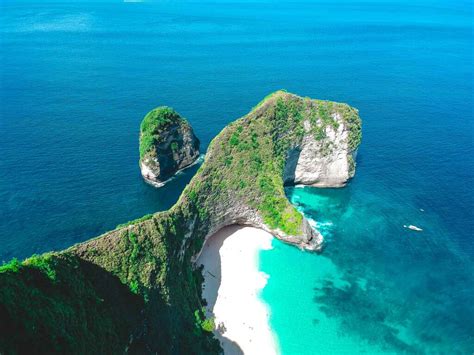 A Guide To Kelingking Beach Nusa Penida T Rex Cliff Hike