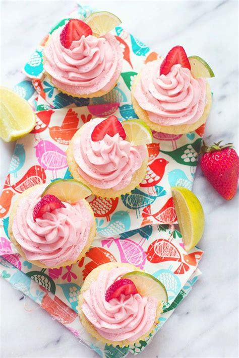 14 Cocktail Inspired Cupcake Recipes Brit Co