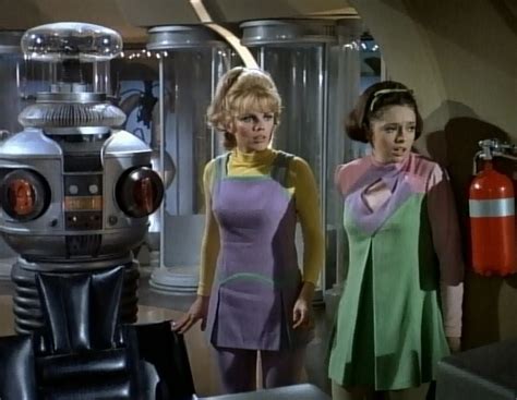 Cast Photo Gallery 01 Lost In Space Space Tv Shows Space Tv