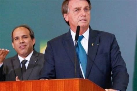 Ex Interprete De Libras De Bolsonaro Não é Eleito E Será Suplente