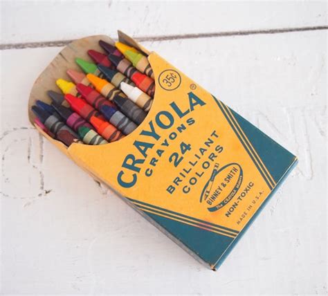 Vintage S Mid Century Complete Box Of Crayola