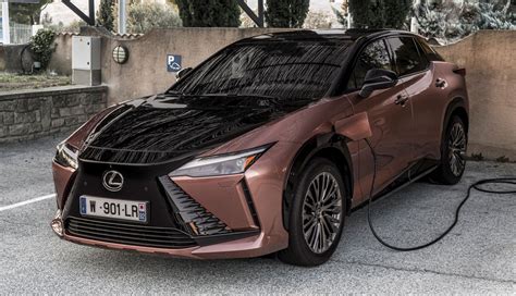 Neues Lexus Elektroauto Rz Ab Bestellbar Ecomento De