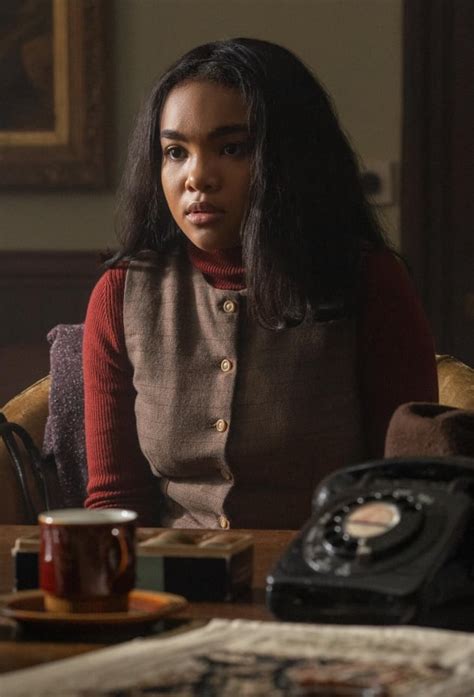 Black Cake Series Premiere Review Isaacs Compelling Performance