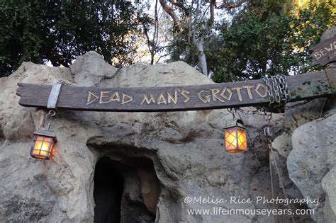 Touring Tom Sawyer Island At Disneyland Life In Mouse Years