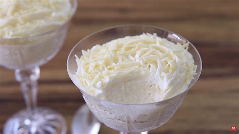 Simple And Easy White Chocolate Mousse Recipe Video Lindsys Kitchen