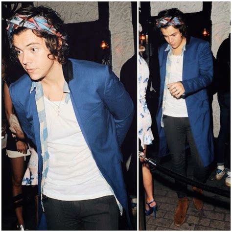 Harry Styles Alexander Mcqueen Blue Graphite And Red Bandana Skull Scarf At The Chiltern