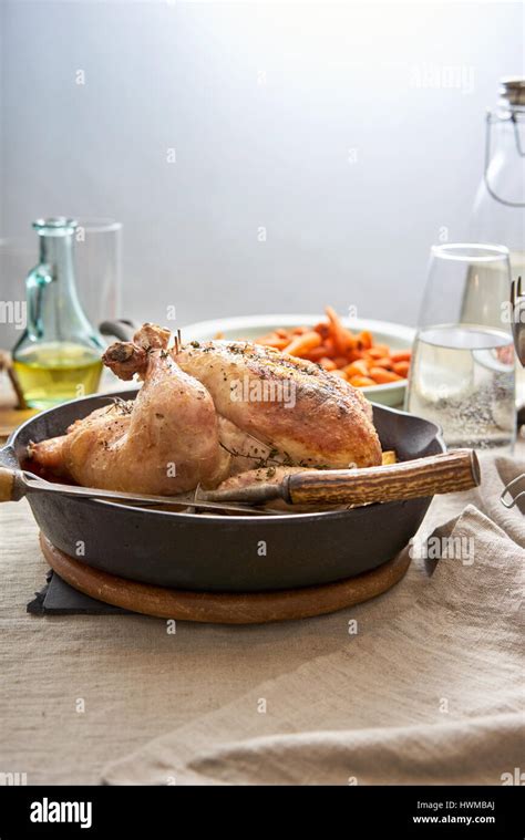 Traditional Roast Chicken Hi Res Stock Photography And Images Alamy