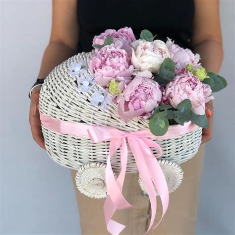 Купить букет пионов: доставка цветов недорого в Москве - интернет ...