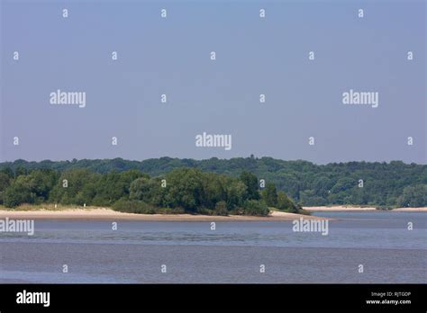 Elbe island hi-res stock photography and images - Alamy