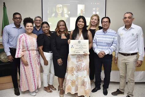 Primera Estudiante De Unisim N Graduada Con Doble Titulaci N Sim N