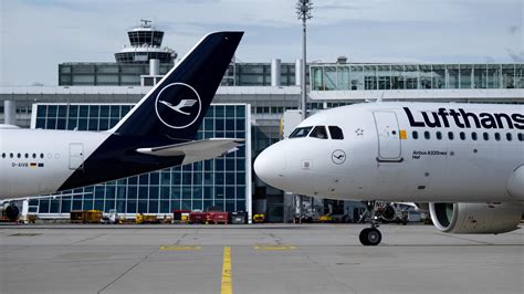 Flughafen München Schnee Chaos 160 Flüge gestrichen