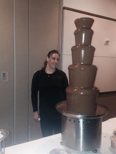 Pin By Toya Brown On Chocolate Fountains Milk Chocolate Fondue