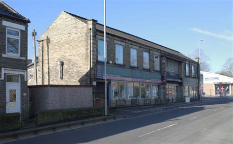 Shops Dewsbury Road A Cleckheaton Habiloid Cc By Sa