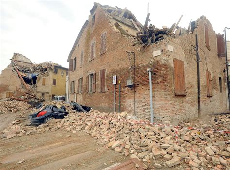 Five Killed In Northern Italy Earthquake The Independent The