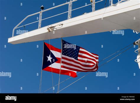 Banderas de Estados Unidos y Puerto Rico Fotografía de stock Alamy