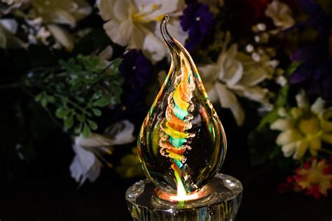 50 Stunning Pieces Of Cremation Glass Art That You Can Buy