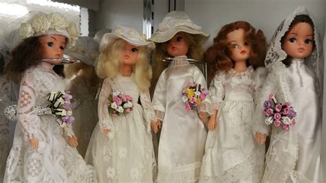 Sindy Brides White Wedding 1980 Bride 1981 1976 Here Comes The Bride