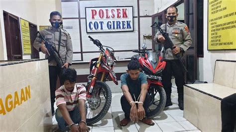 Dua Pria Curi Sepmor Ditangkap Polisi Di Rumahnya Dan Dua Sepmor