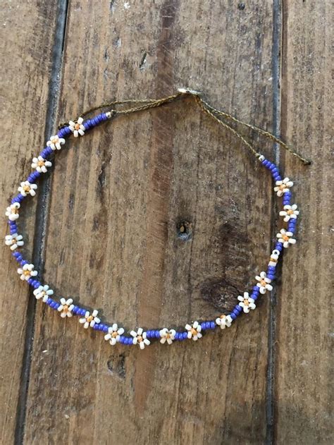 Seed Beaded Daisy Chain Bracelet Etsy In 2021 Beaded Jewelry