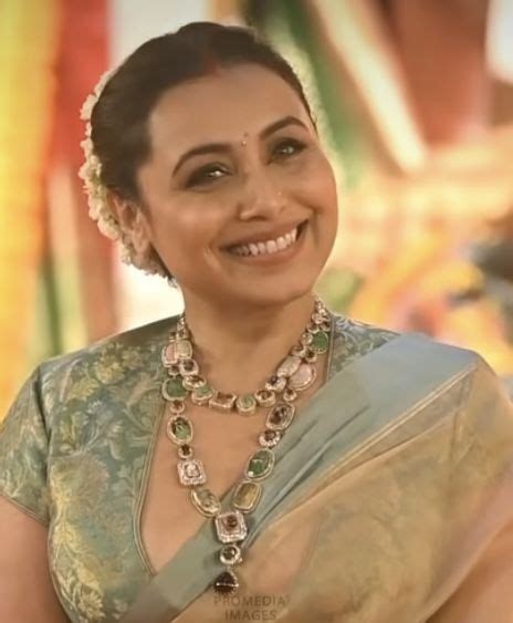 Pin On Aish Bollywood Actress Hot Indian Bollywood Actress Indian Actress Hot Pics