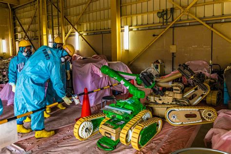 A Rare Look At The Meltdown Inside Fukushima Daiichi Nuclear Power Plant Cnet