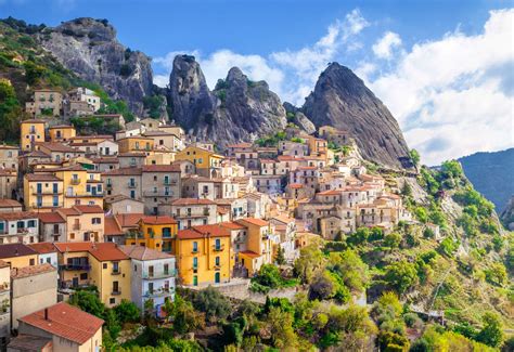 12 Beautiful Towns In Southern Italy That You Must Visit Hand Luggage