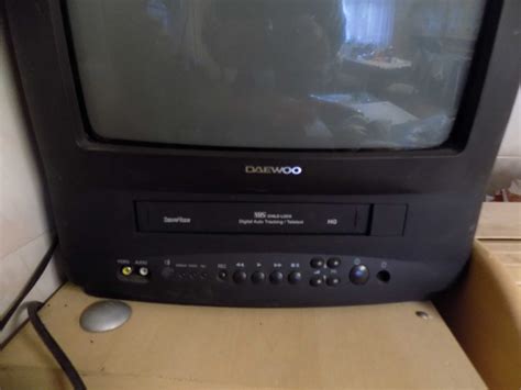 Telewizor 14 cali z odtwarzaczem VHS Raszków OLX pl