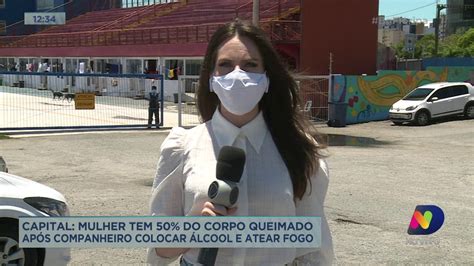 Mulher tem 50 do corpo queimado após companheiro colocar álcool e