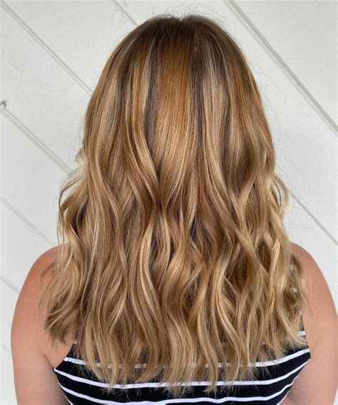 10 Honey Blonde Balayage Ideas That Are A Real Game Changer