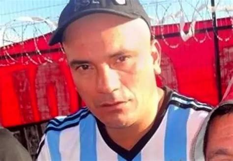 Colón un líder de la barra brava pidió al club que blanqueara su