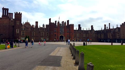 Hampton Court Palace Private Tour Private London Tours