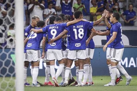 An Lise Cruzeiro Amplia Efeito Do Cl Ssico E Leva Palavra Chave