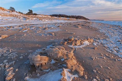 Winter Wonders in Saugatuck, Michigan: Your Ultimate Guide to Snowy Adventures and Cozy Delights ...