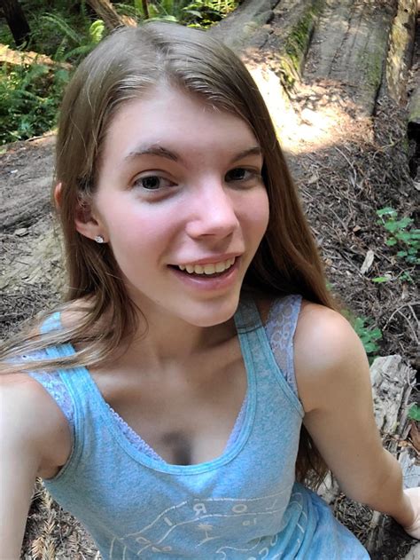 Nature Selfie [19f] R Selfies