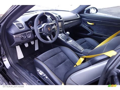 Black Interior 2016 Porsche Cayman GT4 Photo #126393462 | GTCarLot.com