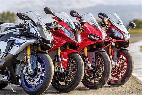 Yamaha R Vs Bmw S Rr Vs Ducati Panigale Vs Aprillia Rsv