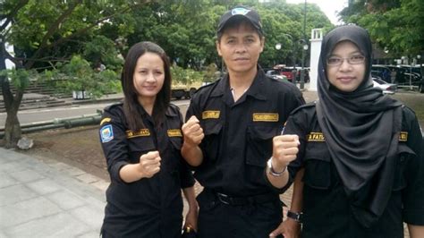 Tim Ppk Tangkap Basah Orang Yang Membuang Sampah Sembarangan