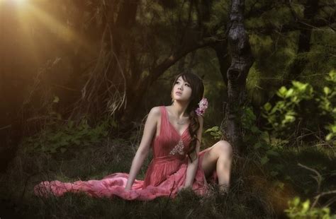 Sunlight Forest Women Model Asian Photography Jungle Emotion