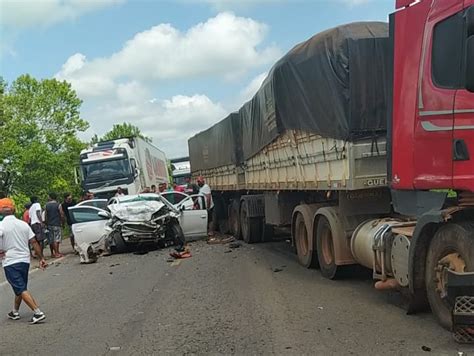 Cinco Pessoas Morrem E Duas Ficam Feridas Em Grave Acidente Na BR 135