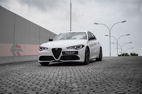 Alfa Romeo Giulia Veloce Review Bella Macchina