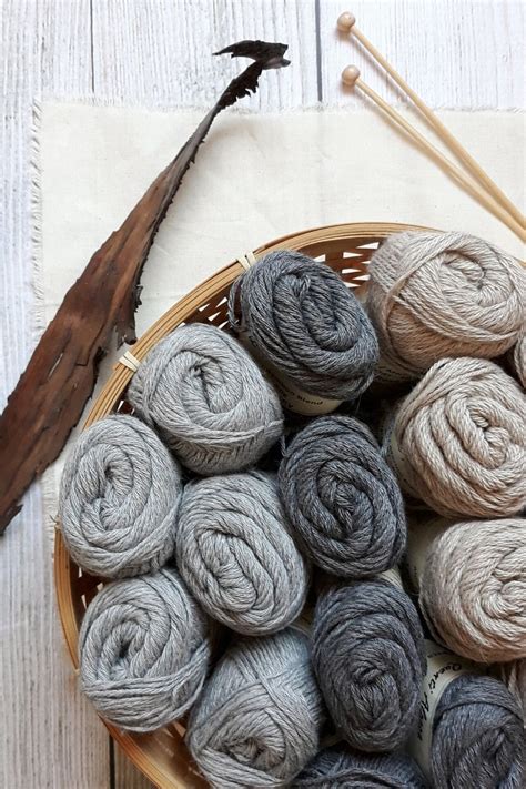 What Is Worsted Weight Yarn? - Handy Little Me