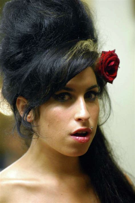 amy winehouse crime scene 6