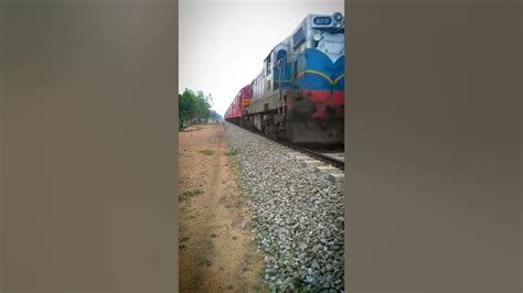 Srilankan Raillway Class M2 570emd G12 Locomotive Haulling An Express